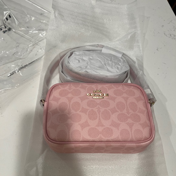 New! Coach! - Picture 7 of 16